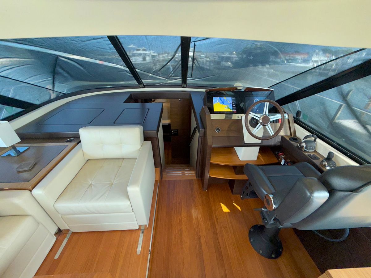 2014 Tiara Yachts 50 