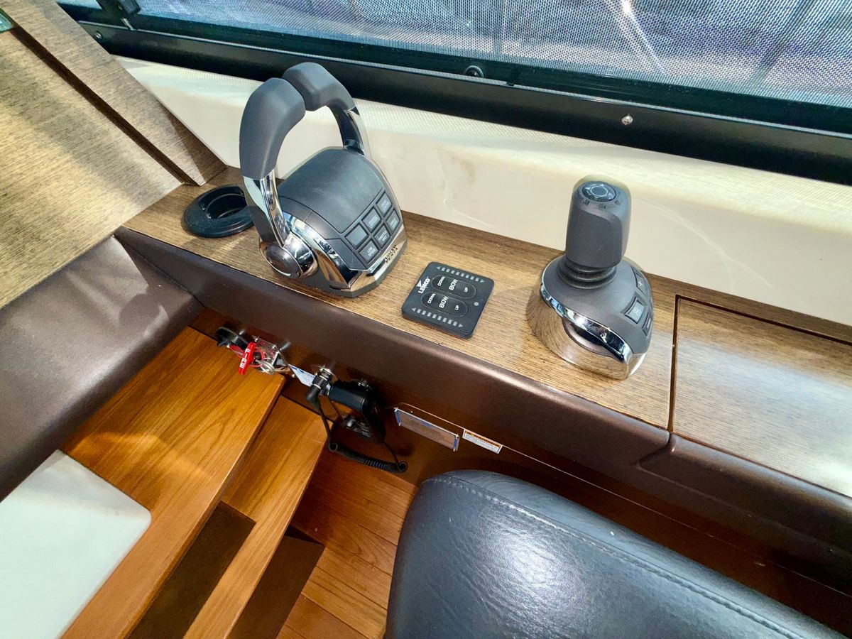 2014 Tiara Yachts 50 