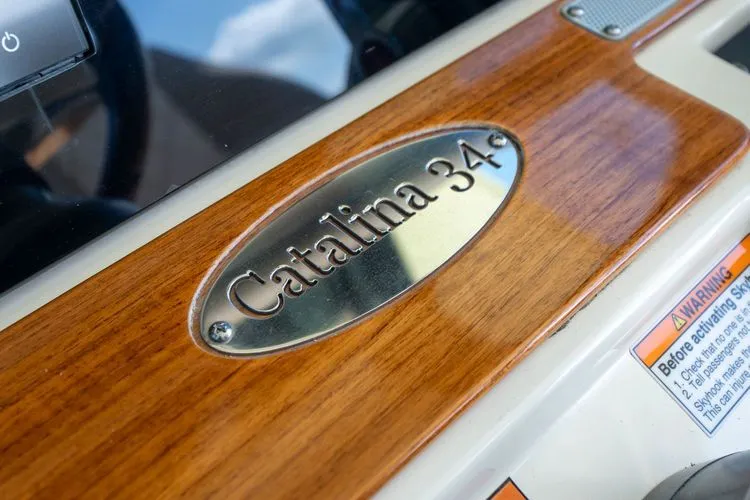  Yacht Photos Pics 2022 Chris-craft Catalina 34 - Image 23