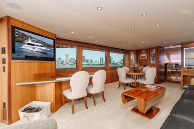 Yacht
