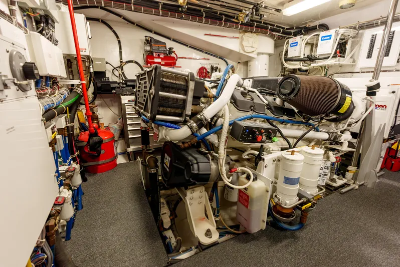 Miss Sealaneous Expense II Yacht Photos Pics 