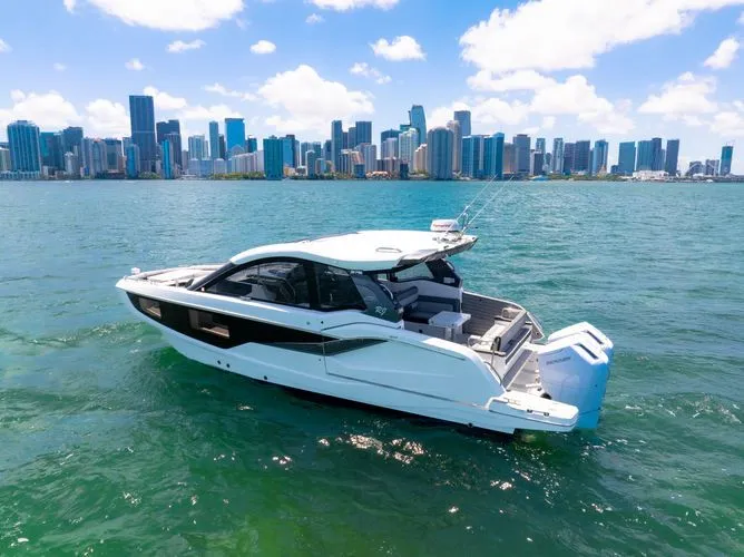  Yacht Photos Pics 2023 Galeon 375 Gto - Image 6