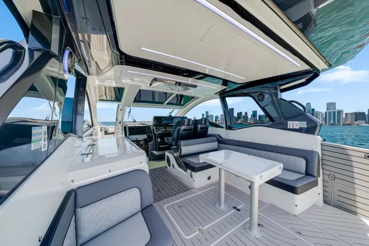 Yacht Photos Pics 2023 Galeon 375 Gto - Image 25
