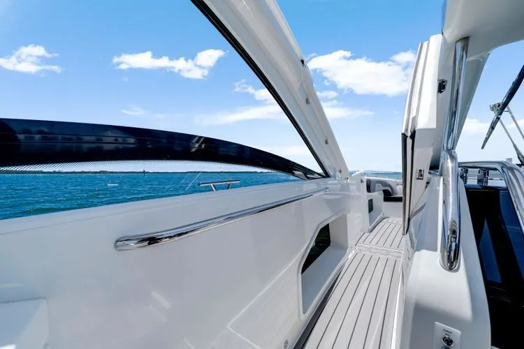  Yacht Photos Pics 2023 Galeon 375 Gto - Image 39
