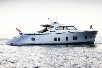 Zeelander 8