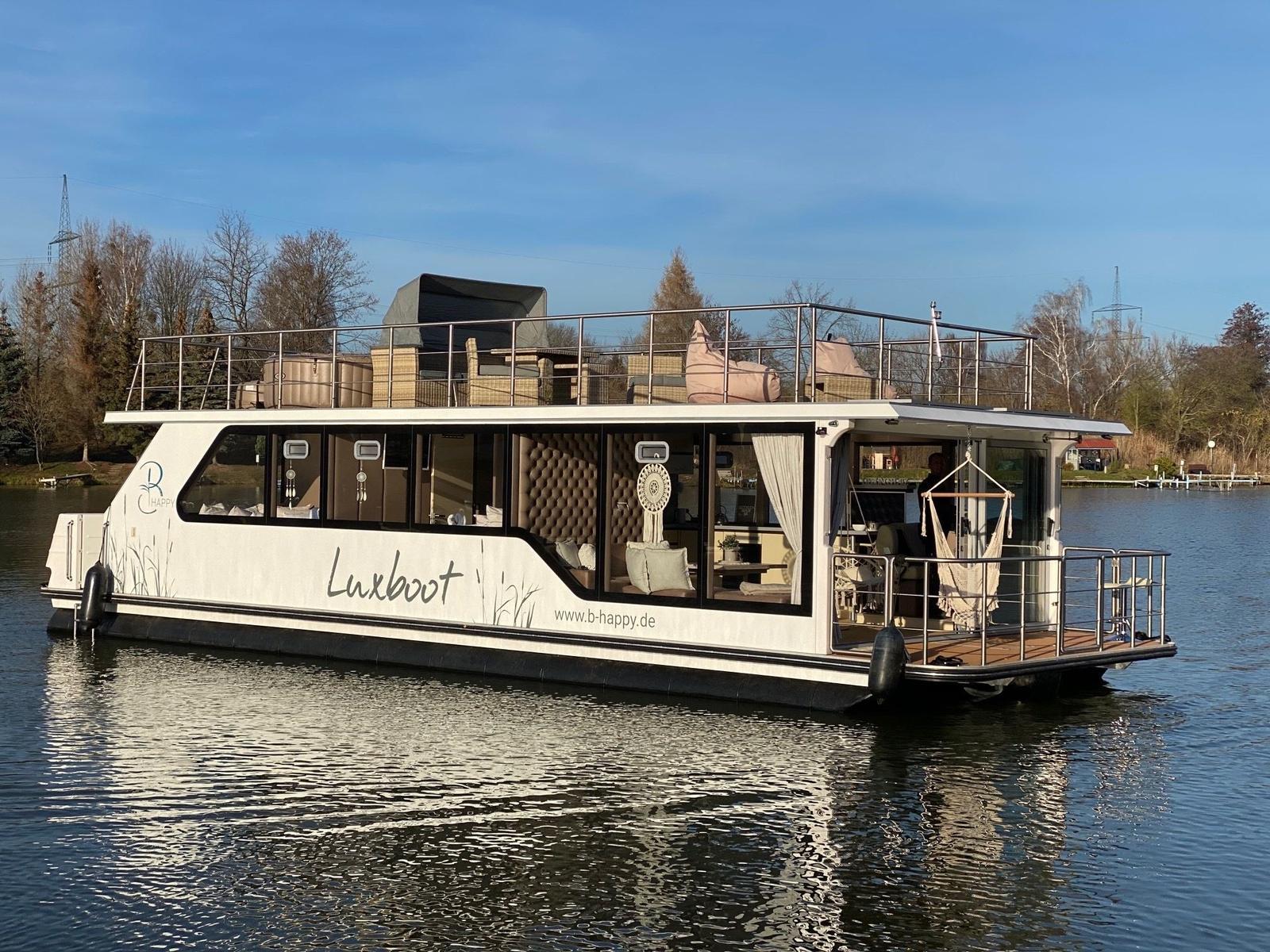 2020 Lux-Werft LuxBoot BT02