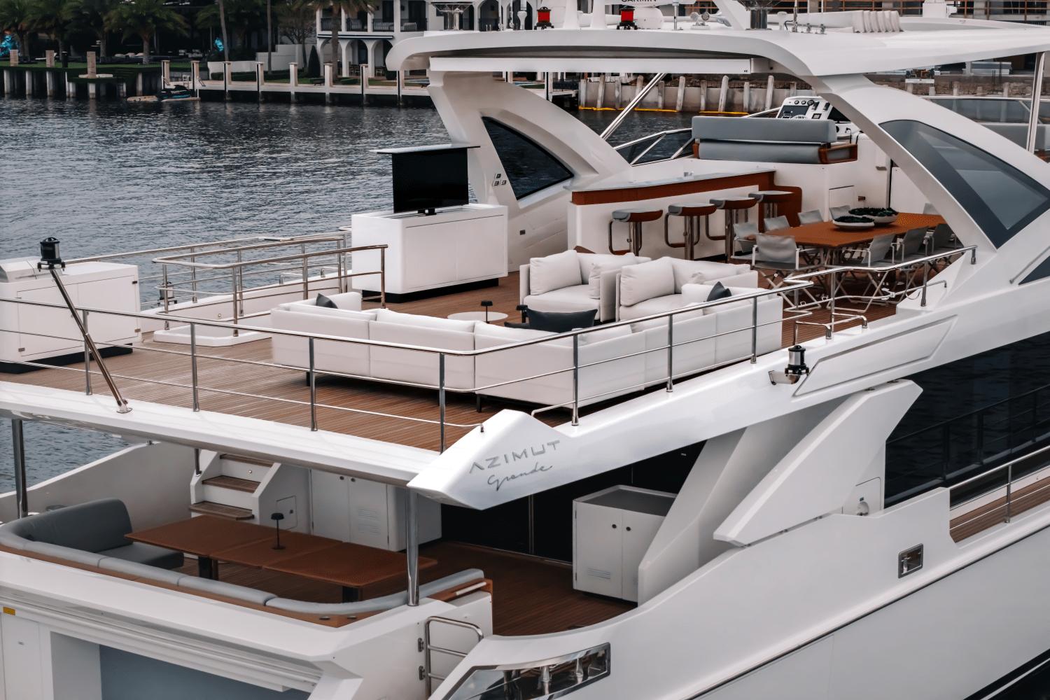 Yacht Photo 97