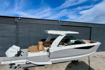 2026 Four Winns H33 OB