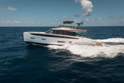 Azimut Seadeck 6