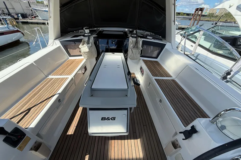 Wind Waker Yacht Photos Pics 2013 Beneteau Oceanis 41 yacht cockpit with teak flooring and modern equipment.