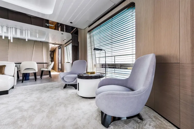  Yacht Photos Pics 2023-Azimut-Grande-27-METRI-MarineMax