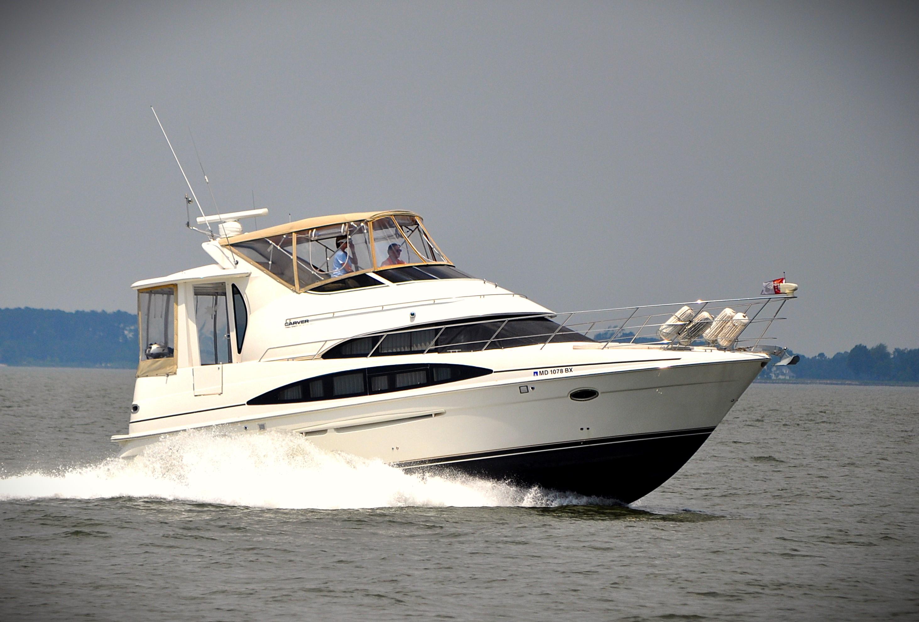 2004 Carver 396 Motor Yacht Cruiser for sale - YachtWorld