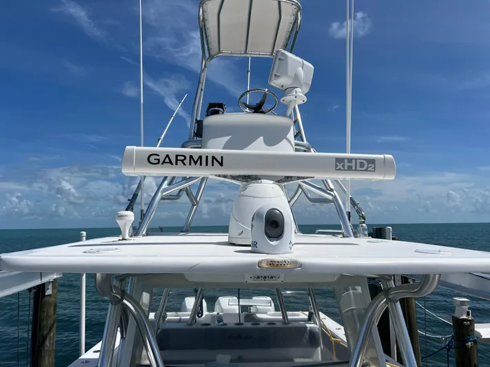  Yacht Photos Pics 2015 SeaHunter 41 Tournament boat with Garmin xHD2 radar on open sea.