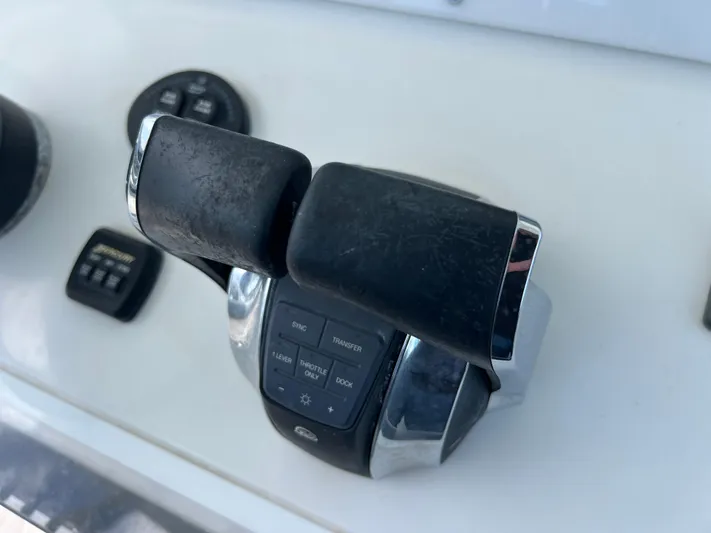  Yacht Photos Pics Close-up of throttle controls on a 2015 SeaHunter 41 Tournament boat.
