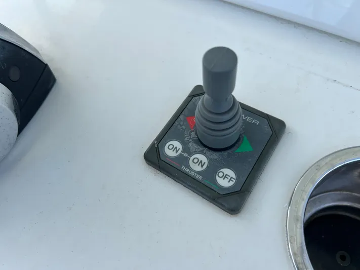  Yacht Photos Pics Joystick control panel on 2015 SeaHunter 41 Tournament boat.