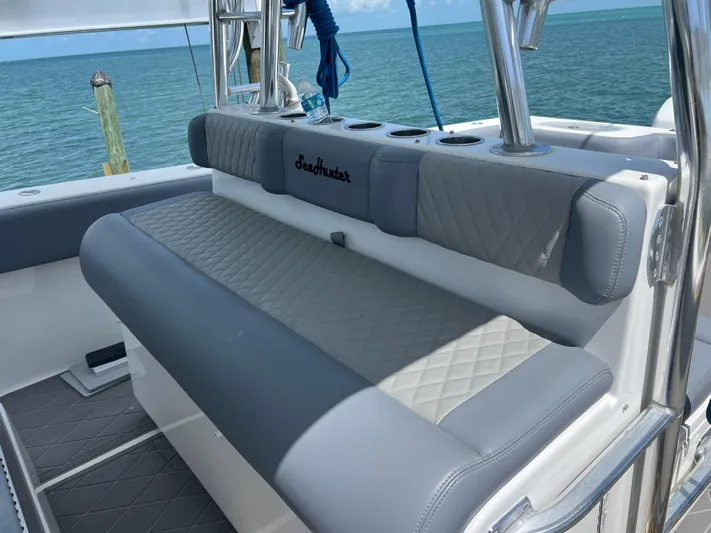  Yacht Photos Pics 2015 SeaHunter 41 Tournament boat seating with ocean view.