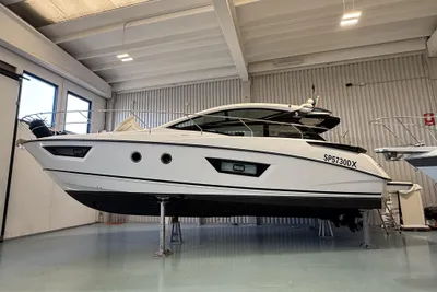 2017 Custom Beneteau GT 40