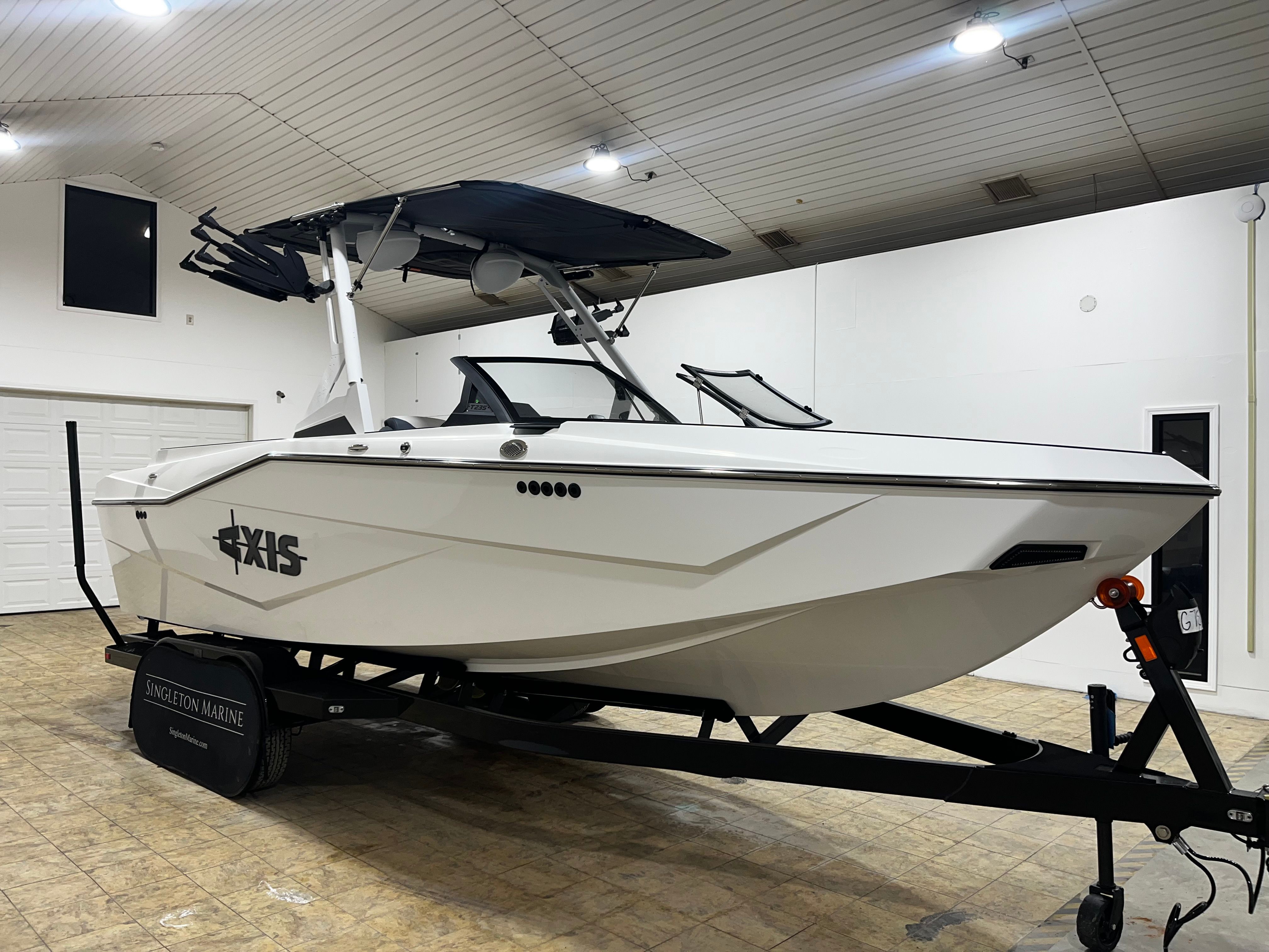 2025 AXIS T235 - Image 5