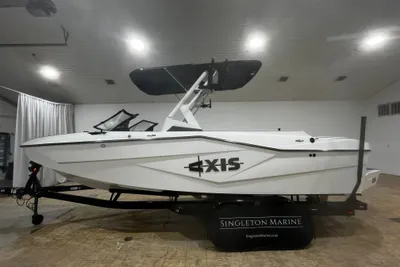Axis T235