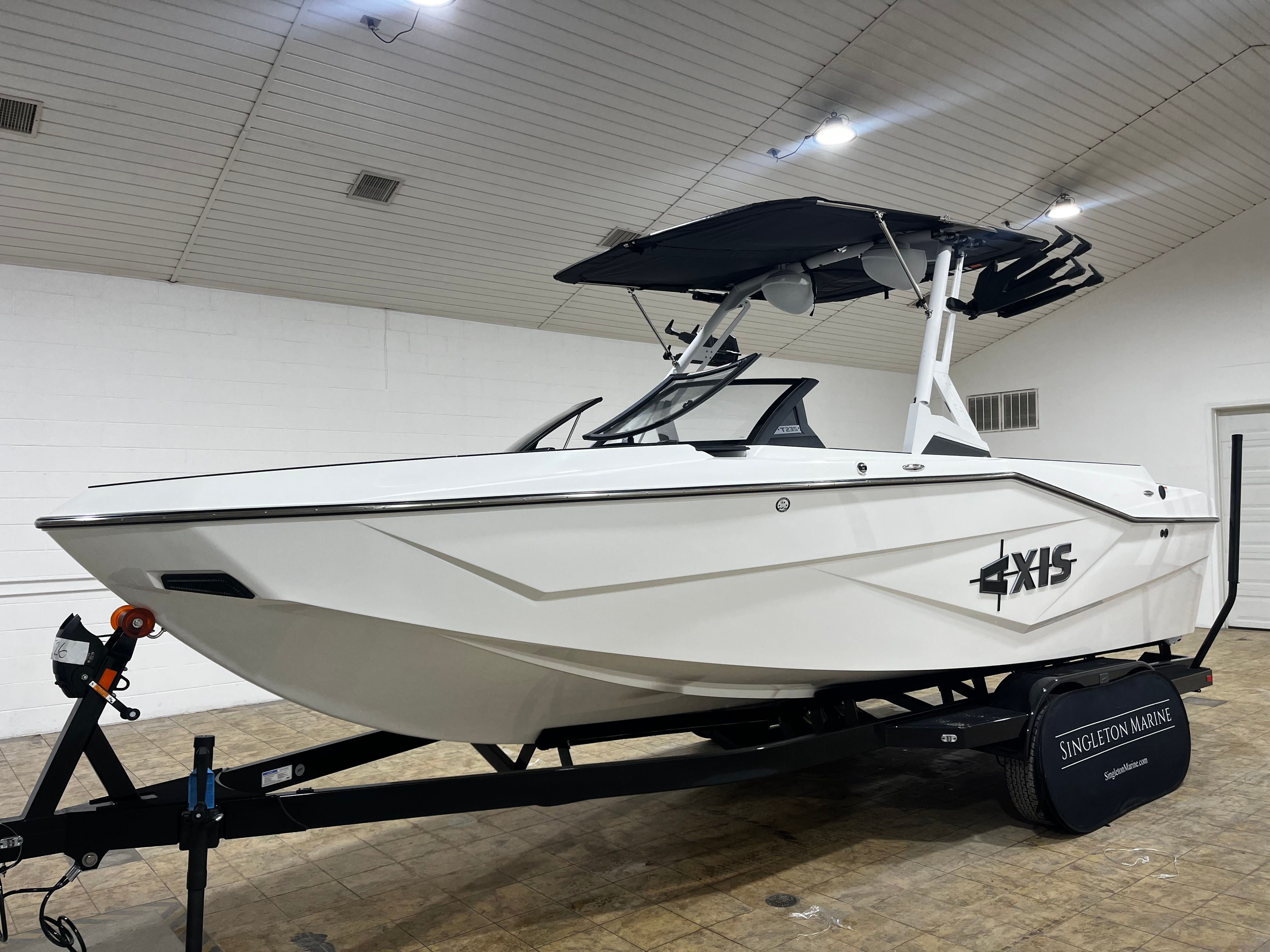 2025 AXIS T235 - Image 3