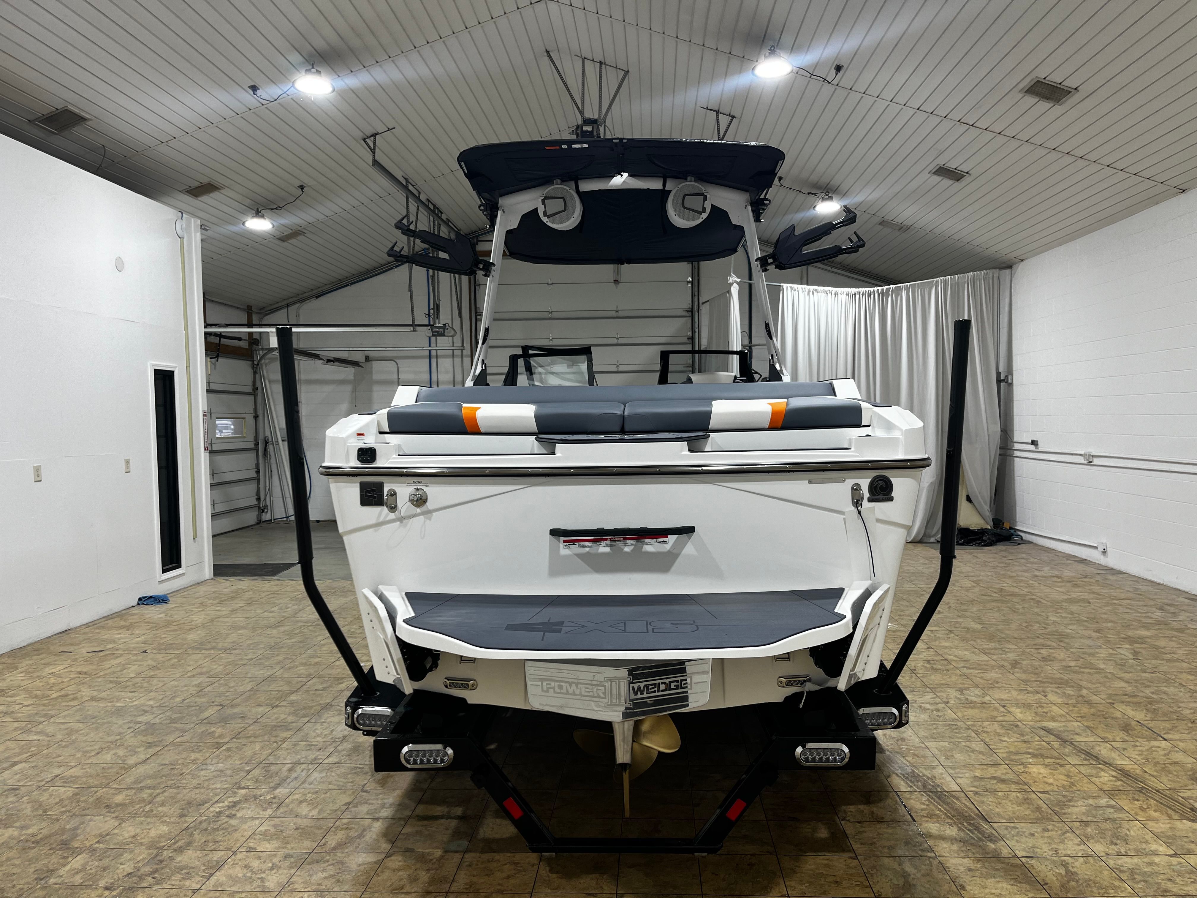 2025 AXIS T235 - Image 8