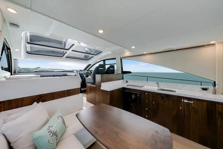  Yacht Photos Pics 2024 Fairline Targa 50 Gt - Image 22