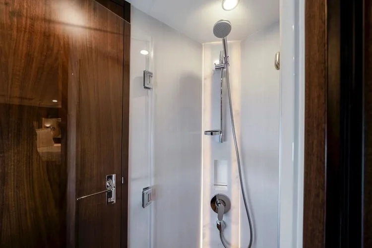  Yacht Photos Pics 2024 Fairline Targa 50 Gt - Image 43