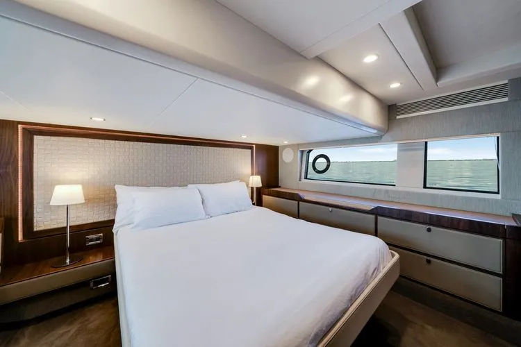  Yacht Photos Pics 2024 Fairline Targa 50 Gt - Image 36