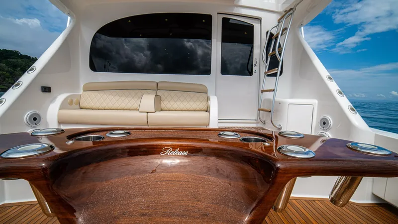 El Lobo Yacht Photos Pics 