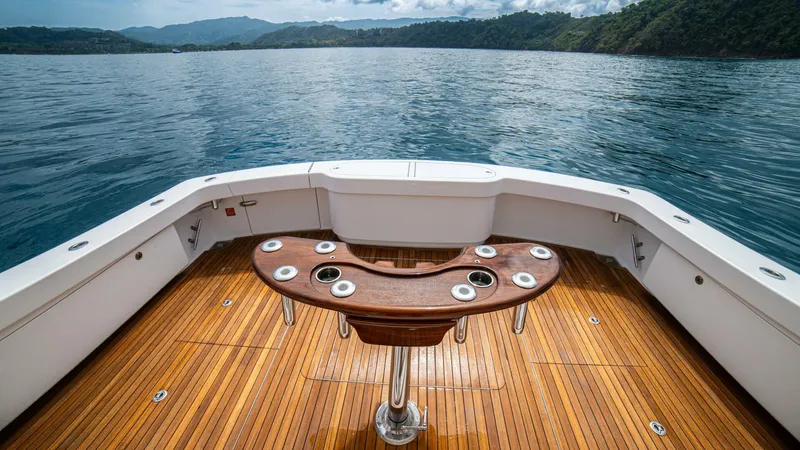 El Lobo Yacht Photos Pics 