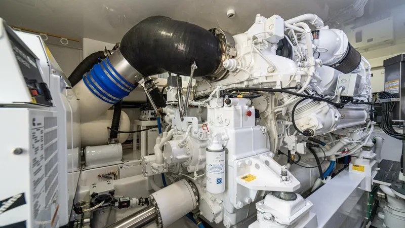 El Lobo Yacht Photos Pics 