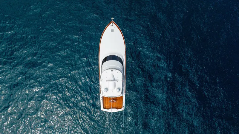 El Lobo Yacht Photos Pics 