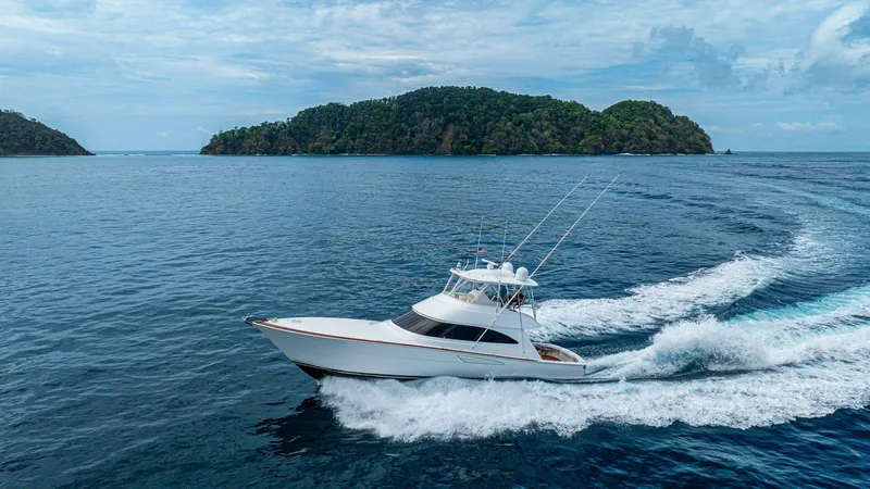 El Lobo Yacht Photos Pics 