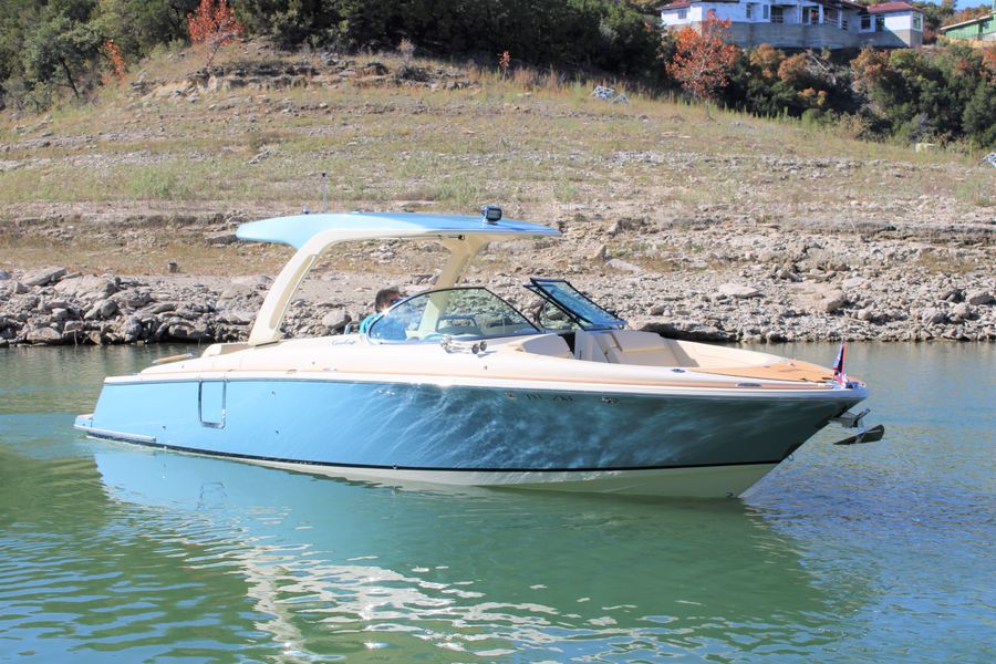 2022 Chris-Craft Launch 31 GT