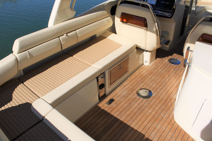 2022 Chris-Craft Launch 31 GT