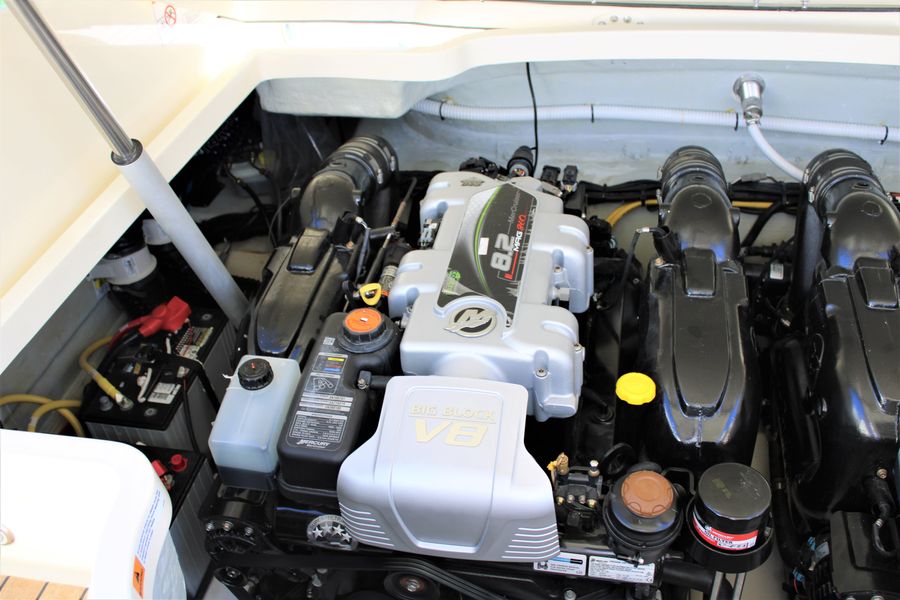2022 Chris-Craft Launch 31 GT