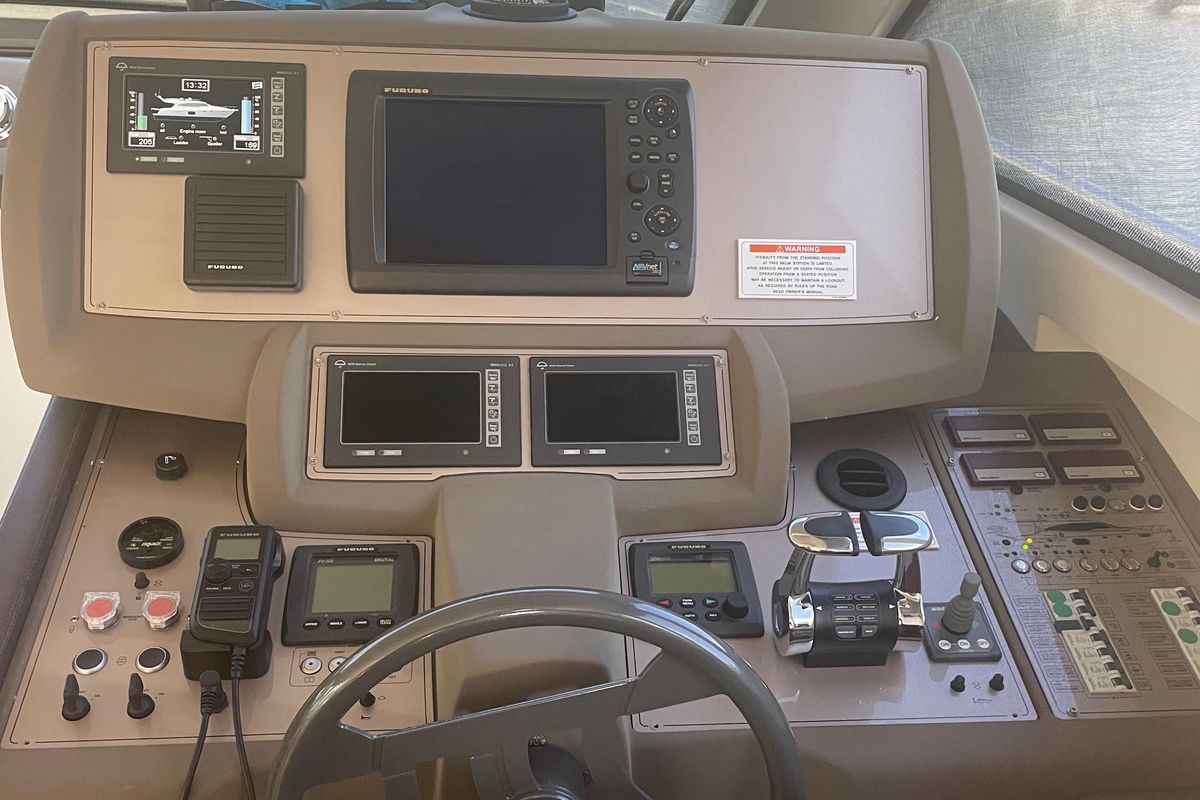 2012 Ferretti Yachts 52 
