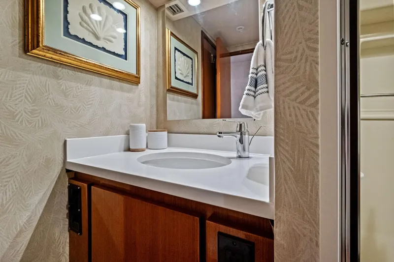 Saltwater Cowboys Yacht Photos Pics 2002 61 Viking Convertible - Saltwater Cowboy