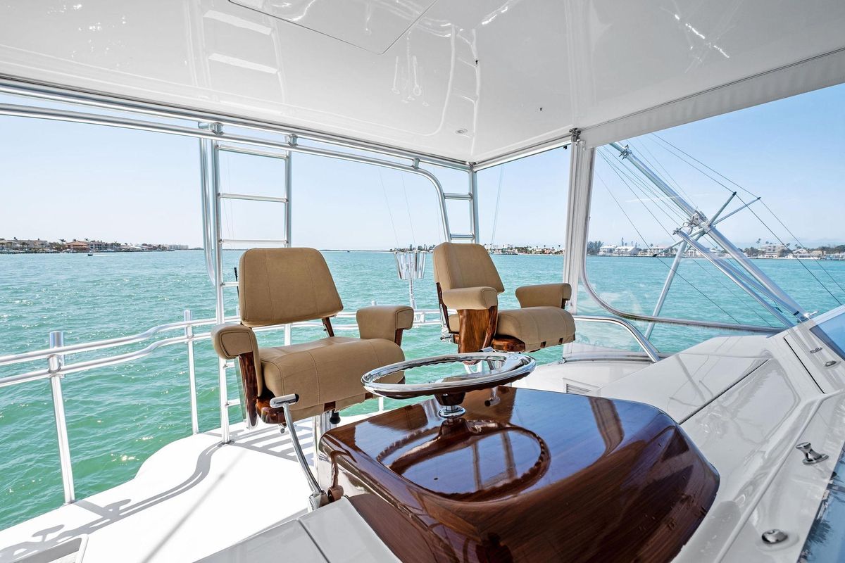 2002 Viking 61 