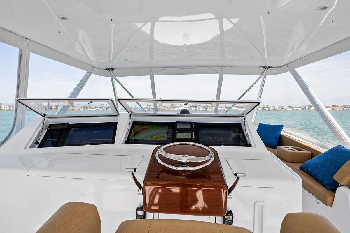 2002 Viking 61 