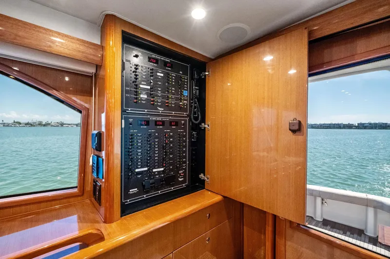 Saltwater Cowboys Yacht Photos Pics 2002 61 Viking Convertible - Saltwater Cowboy