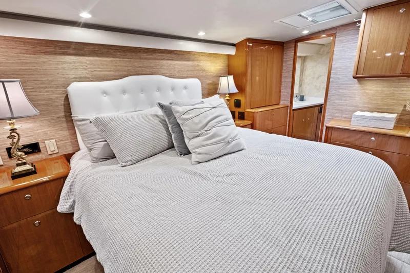 Saltwater Cowboys Yacht Photos Pics 2002 61 Viking Convertible - Saltwater Cowboy