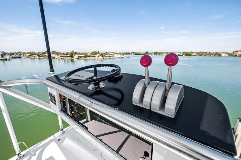 Saltwater Cowboys Yacht Photos Pics 2002 61 Viking Convertible - Saltwater Cowboy