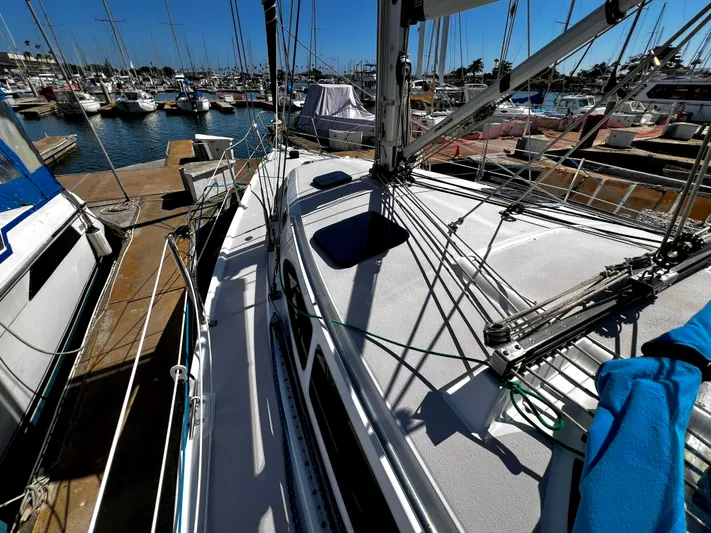 Alcyone Yacht Photos Pics Catalina 350 sailboat docked at marina, showcasing deck and rigging, sunny day, 2007 model.