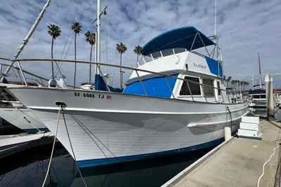 DeFever Trunk Cabin Motoryacht Cummins Repower