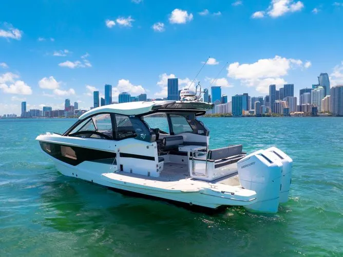  Yacht Photos Pics 2023 Galeon 375 Gto - Image 7