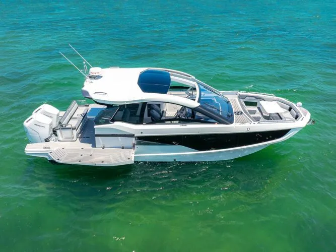  Yacht Photos Pics 2023 Galeon 375 Gto - Image 11