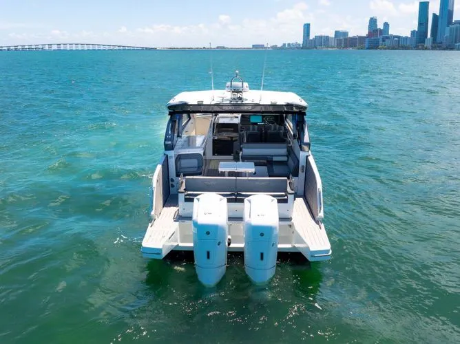  Yacht Photos Pics 2023 Galeon 375 Gto - Image 8