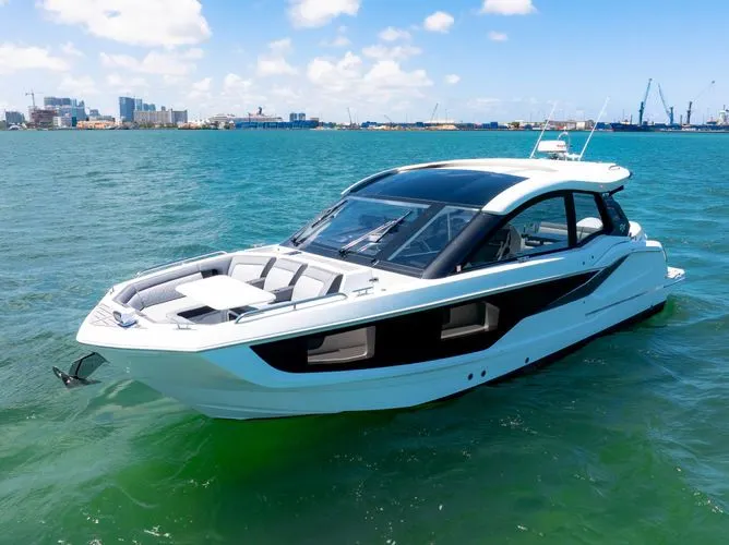  Yacht Photos Pics 2023 Galeon 375 Gto - Image 4