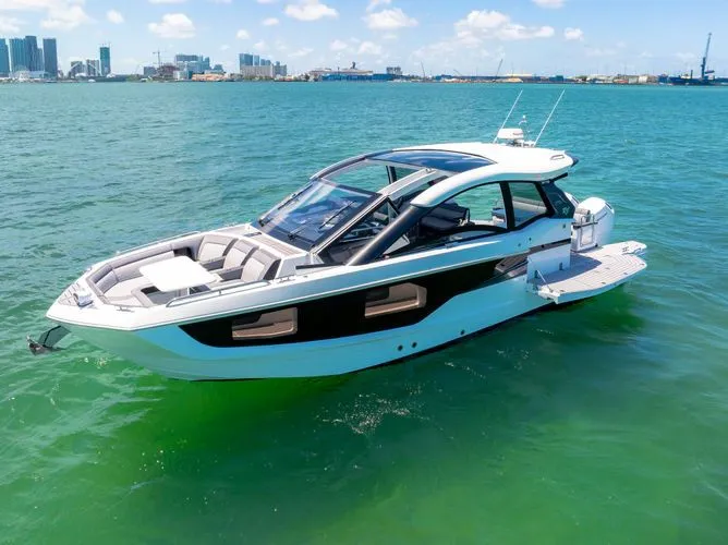  Yacht Photos Pics 2023 Galeon 375 Gto - Image 5